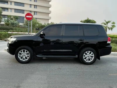 تويوتا لاند كروزر EXR موديل 2019 محرك 4.0L V6 مواصفات خليجية