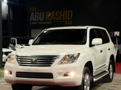 لكزس LX 570 موديل 2009 محرك 5.7L V8 دفع رباعي