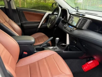 2018 Toyota RAV4 VX GCC Specs