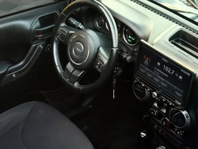 جيب رانجلر موديل 2018 محرك 3.6L V6 دفع رباعي مواصفات خليجية