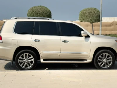 2013 Lexus LX 570 Luxury 4WD SUV