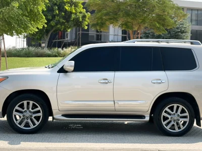 2013 Lexus LX 570 Luxury 4WD SUV