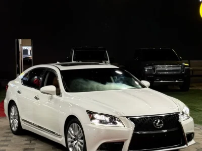 لكزس LS 460 موديل 2014 سيدان فاخرة