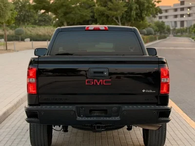 2017 GMC Sierra 5.3L V8 4WD GCC Specs