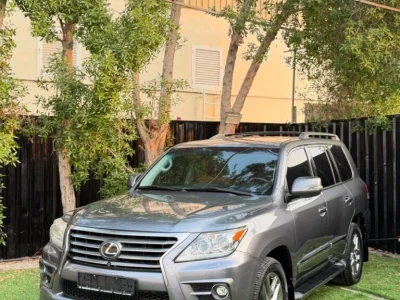 لكزس LX570 2014