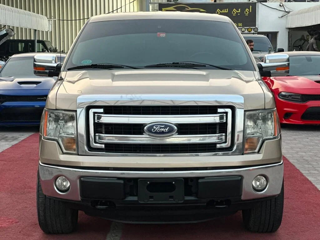 فورد F-150 كابينة مزدوجة موديل 2014