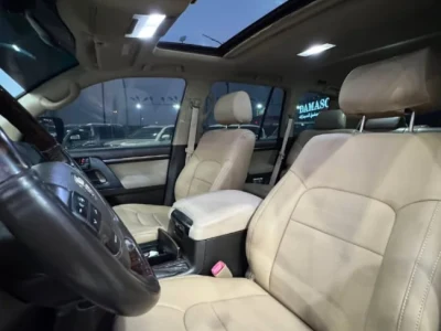 2010 Toyota Land Cruiser GXR V8 4WD – Converted to 2015 VXR Style
