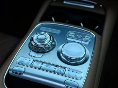2024 Genesis G90 Luxury Sedan
