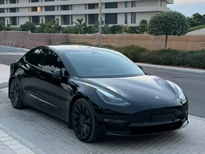 تسلا موديل 3 Performance موديل 2021  AWD مواصفات خليجية