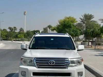العنوان العربي تويوتا لاند كروزر VXR موديل 2008 محرك 5.7L V8 مواصفات خليجية – محولة إلى شكل 2015