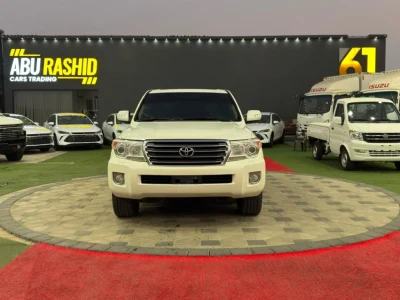 2010 Toyota Land Cruiser GXR V8 4WD – Converted to 2015 VXR Style