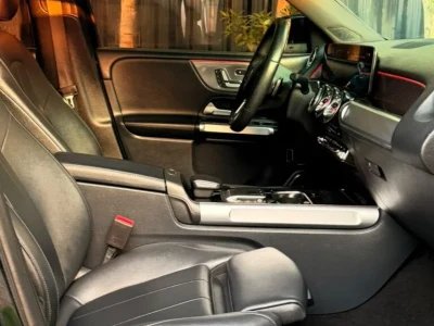 مرسيدس بنز GLB250 موديل 2023 SUV فاخرة