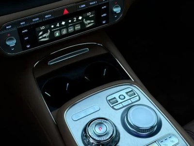 2024 Genesis G90 Luxury Sedan