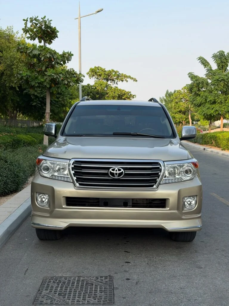 تويوتا لاند كروزر VXR موديل 2011 محولة إلى ستايل 2015 مواصفات خليجية