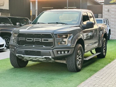 تويوتا FJ كروزر موديل 2022 محرك 4.0L V6 دفع رباعي