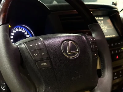 لكزس LX 570 موديل 2009 محرك 5.7L V8 دفع رباعي