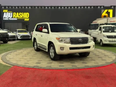 2010 Toyota Land Cruiser GXR V8 4WD – Converted to 2015 VXR Style