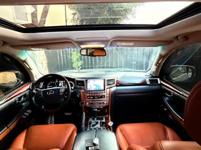 لكزس LX570 موديل 2014 محرك V8