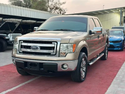 فورد F-150 كابينة مزدوجة موديل 2014